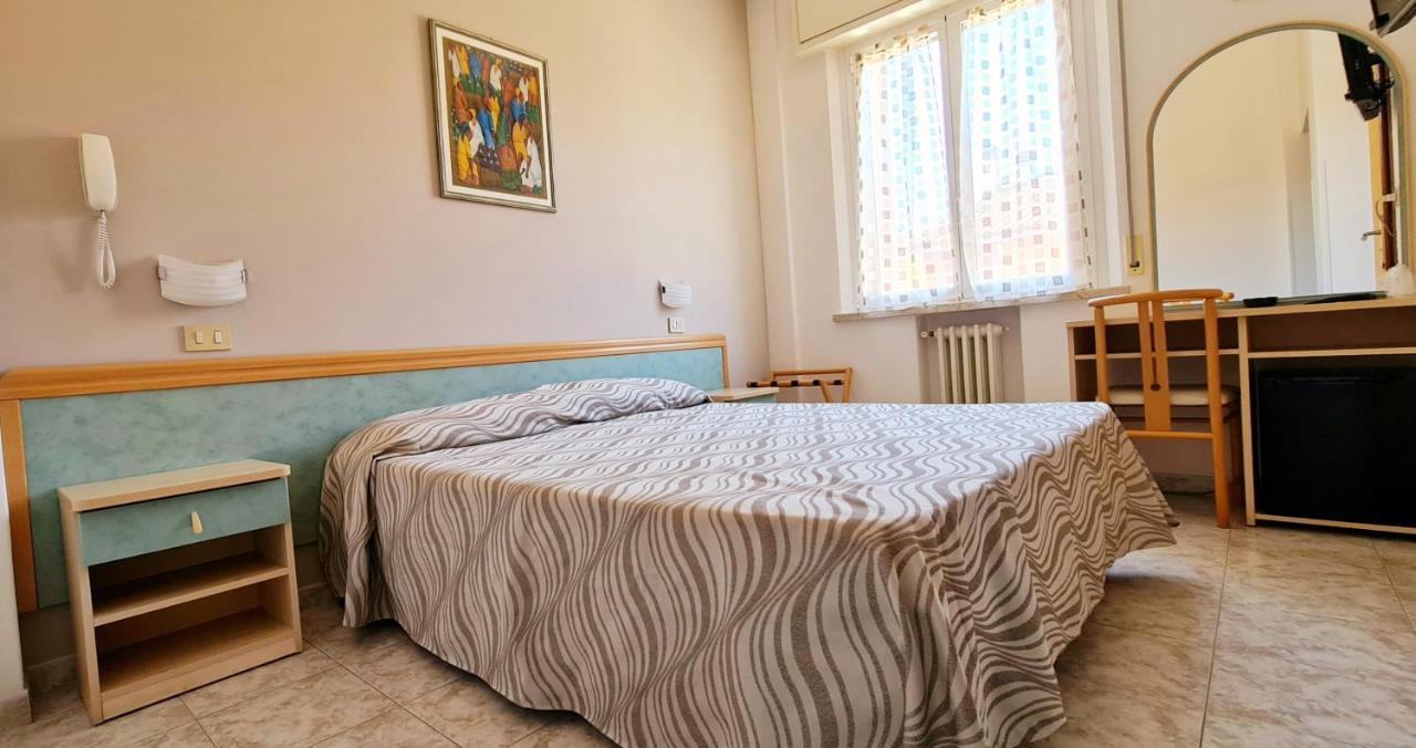 Hotel Bellerofonte Rimini Dış mekan fotoğraf