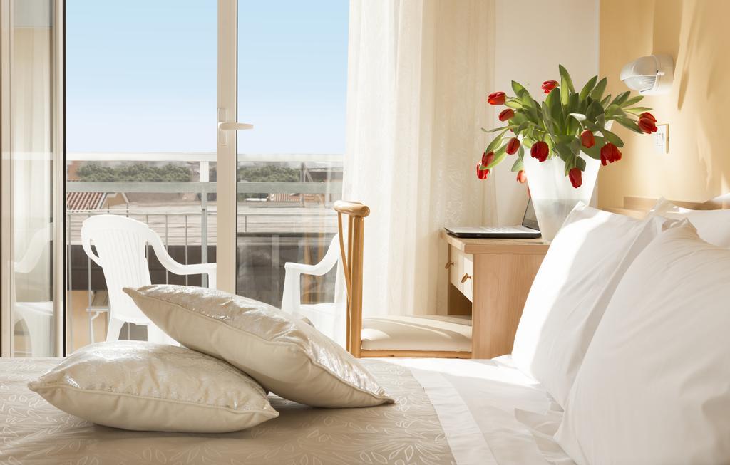 Hotel Bellerofonte Rimini Dış mekan fotoğraf