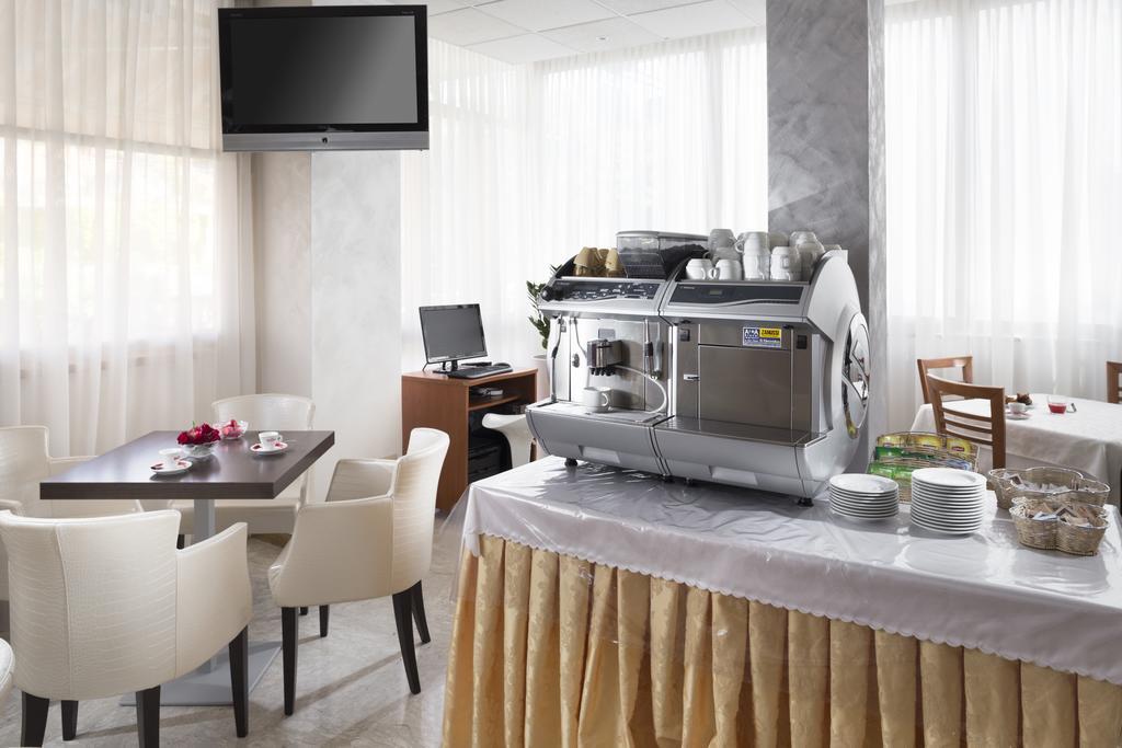 Hotel Bellerofonte Rimini Dış mekan fotoğraf